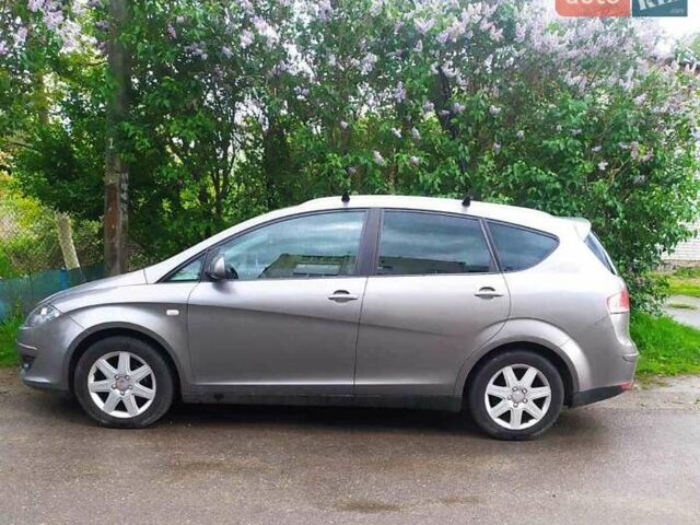 Серый Сеат Altea XL, объемом двигателя 1.6 л и пробегом 160 тыс. км за 5000 $, фото 2 на Automoto.ua