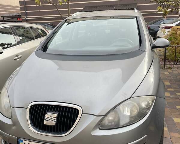 Серый Сеат Altea XL, объемом двигателя 1.6 л и пробегом 380 тыс. км за 4500 $, фото 3 на Automoto.ua