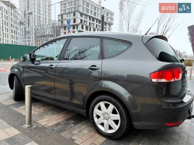 Сірий Сеат Altea XL, об'ємом двигуна 1.4 л та пробігом 249 тис. км за 5990 $, фото 11 на Automoto.ua