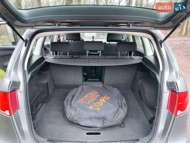 Сірий Сеат Altea XL, об'ємом двигуна 1.6 л та пробігом 215 тис. км за 6000 $, фото 7 на Automoto.ua