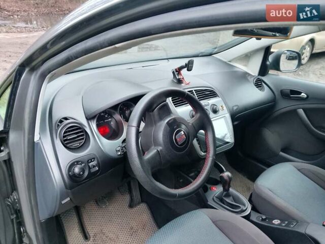 Сірий Сеат Altea XL, об'ємом двигуна 1.6 л та пробігом 215 тис. км за 6000 $, фото 3 на Automoto.ua