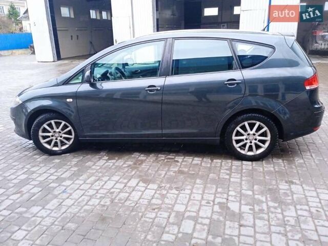 Сірий Сеат Altea XL, об'ємом двигуна 1.9 л та пробігом 286 тис. км за 6050 $, фото 3 на Automoto.ua