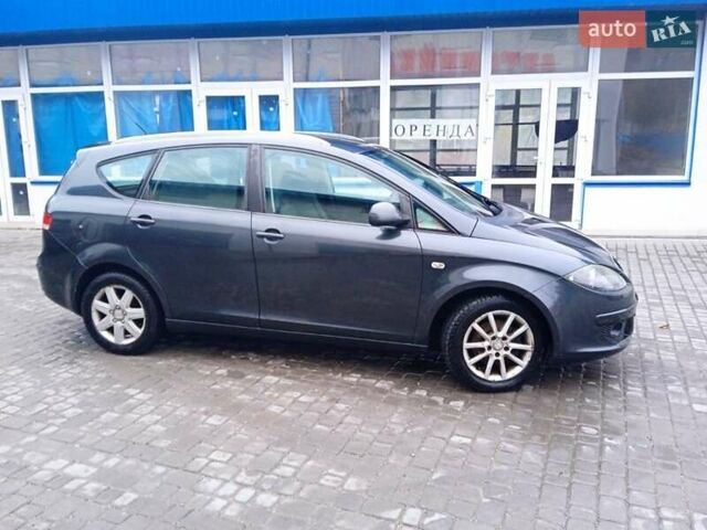 Сірий Сеат Altea XL, об'ємом двигуна 1.9 л та пробігом 286 тис. км за 6050 $, фото 5 на Automoto.ua