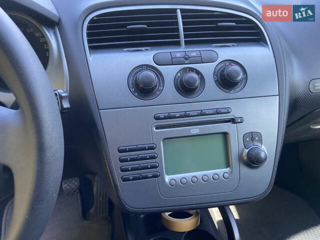 Сірий Сеат Altea XL, об'ємом двигуна 1.6 л та пробігом 181 тис. км за 6500 $, фото 9 на Automoto.ua