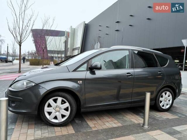 Сірий Сеат Altea XL, об'ємом двигуна 1.4 л та пробігом 249 тис. км за 5990 $, фото 7 на Automoto.ua