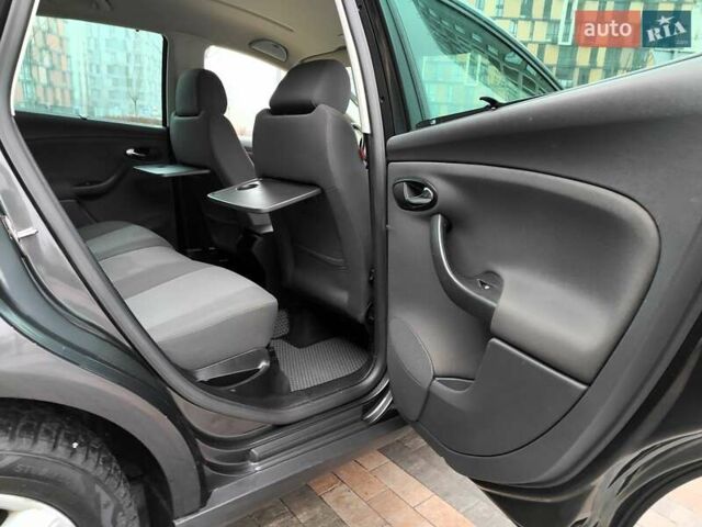 Сірий Сеат Altea XL, об'ємом двигуна 1.4 л та пробігом 249 тис. км за 5990 $, фото 51 на Automoto.ua