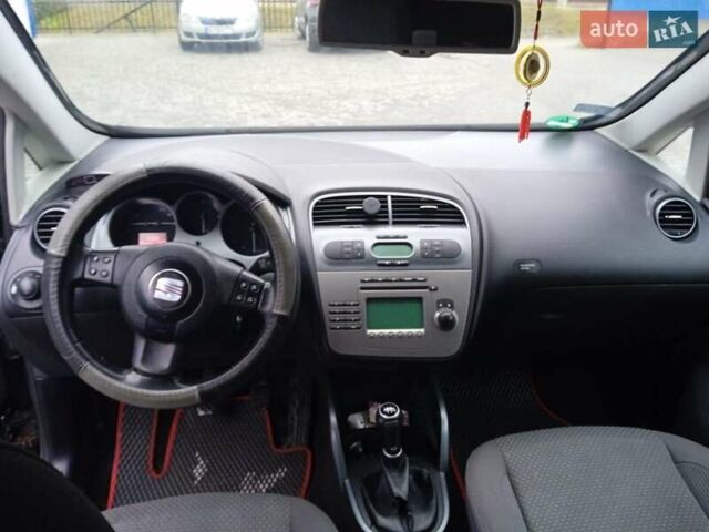 Сірий Сеат Altea XL, об'ємом двигуна 1.9 л та пробігом 286 тис. км за 6050 $, фото 13 на Automoto.ua