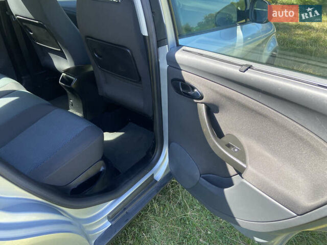 Сірий Сеат Altea XL, об'ємом двигуна 1.6 л та пробігом 181 тис. км за 6500 $, фото 13 на Automoto.ua