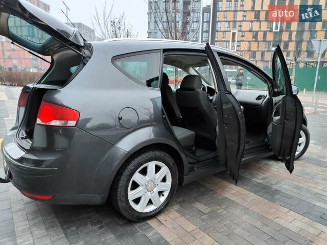 Сірий Сеат Altea XL, об'ємом двигуна 1.4 л та пробігом 249 тис. км за 5990 $, фото 19 на Automoto.ua