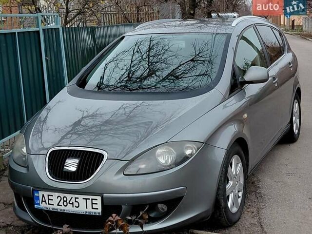 Серый Сеат Altea XL, объемом двигателя 1.97 л и пробегом 329 тыс. км за 6200 $, фото 8 на Automoto.ua