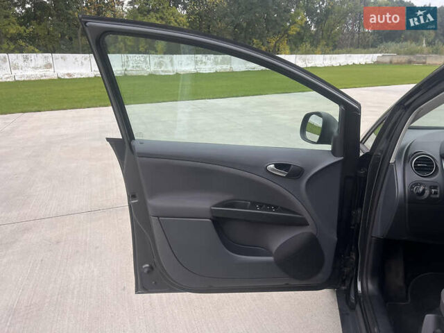 Серый Сеат Altea XL, объемом двигателя 1.8 л и пробегом 180 тыс. км за 7150 $, фото 12 на Automoto.ua