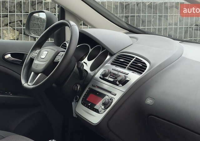 Серый Сеат Altea XL, объемом двигателя 1.4 л и пробегом 214 тыс. км за 6490 $, фото 112 на Automoto.ua