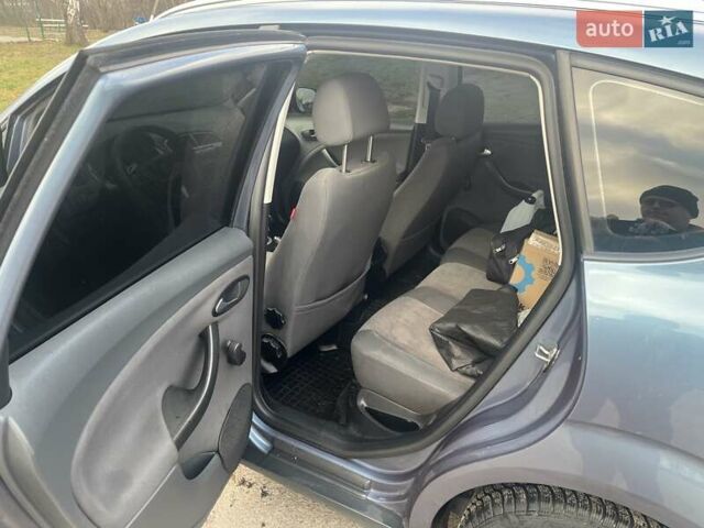 Сірий Сеат Altea XL, об'ємом двигуна 1.6 л та пробігом 286 тис. км за 6000 $, фото 8 на Automoto.ua