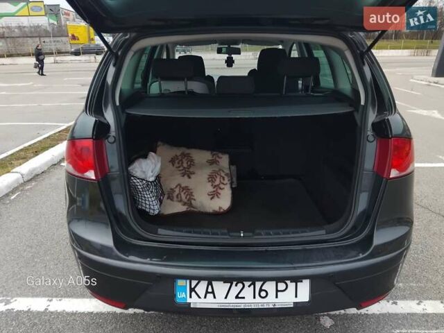 Сірий Сеат Altea XL, об'ємом двигуна 1.98 л та пробігом 165 тис. км за 6800 $, фото 5 на Automoto.ua