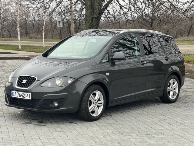 Серый Сеат Altea XL, объемом двигателя 1.8 л и пробегом 220 тыс. км за 6500 $, фото 1 на Automoto.ua
