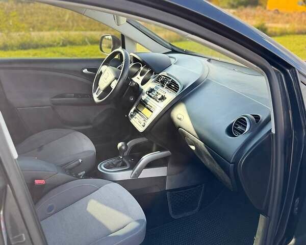 Сірий Сеат Altea XL, об'ємом двигуна 1.6 л та пробігом 171 тис. км за 7900 $, фото 7 на Automoto.ua