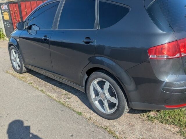 Сірий Сеат Altea XL, об'ємом двигуна 1.8 л та пробігом 222 тис. км за 7550 $, фото 2 на Automoto.ua