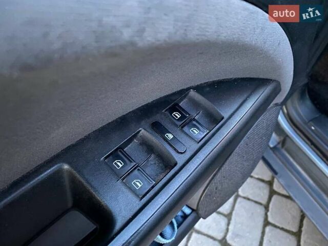 Серый Сеат Altea XL, объемом двигателя 1.6 л и пробегом 348 тыс. км за 5400 $, фото 10 на Automoto.ua