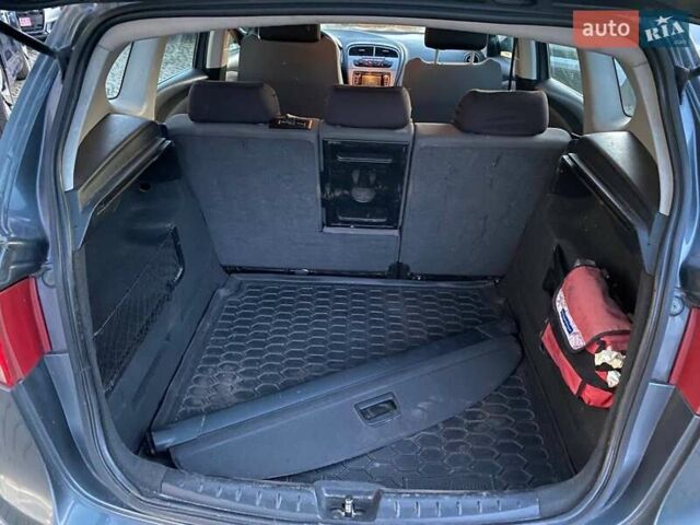 Серый Сеат Altea XL, объемом двигателя 1.6 л и пробегом 348 тыс. км за 5400 $, фото 18 на Automoto.ua