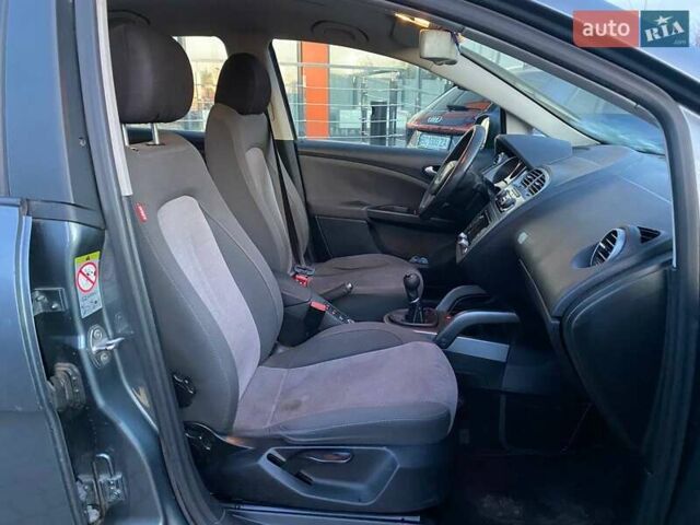 Серый Сеат Altea XL, объемом двигателя 1.6 л и пробегом 348 тыс. км за 5400 $, фото 21 на Automoto.ua