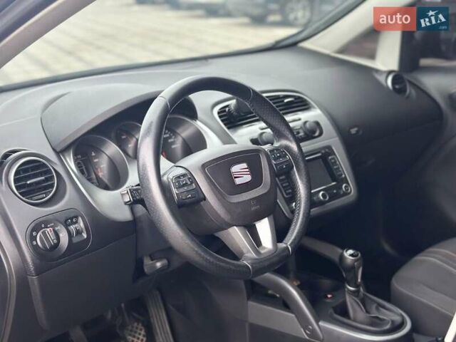 Сеат Altea XL 2012 в Виннице на Automoto.ua Серый Сеат Altea XL, объемом двигателя 1.98 л и пробегом 270 тыс. км за 8499 $, фото 4 на Automoto.ua