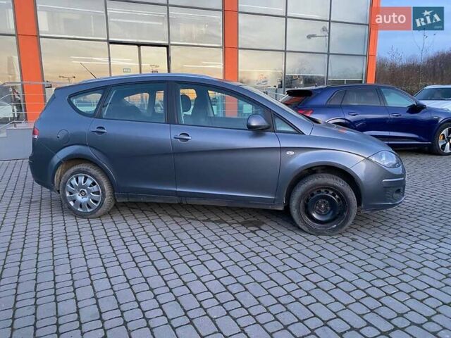 Серый Сеат Altea XL, объемом двигателя 1.6 л и пробегом 348 тыс. км за 5400 $, фото 7 на Automoto.ua