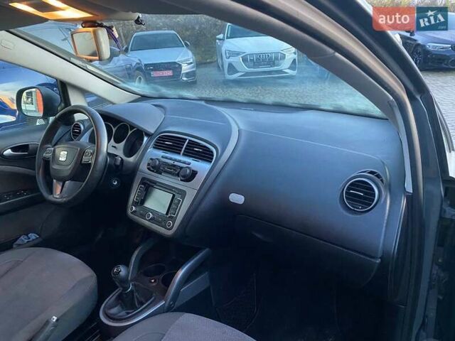 Серый Сеат Altea XL, объемом двигателя 1.6 л и пробегом 348 тыс. км за 5400 $, фото 8 на Automoto.ua