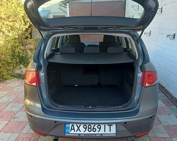Сеат Altea XL 2012 у Харкові на Automoto.ua Сірий Сеат Altea XL, об'ємом двигуна 1.6 л та пробігом 155 тис. км за 7200 $, фото 8 на Automoto.ua