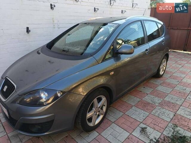 Сеат Altea XL 2012 у Харкові на Automoto.ua Сірий Сеат Altea XL, об'ємом двигуна 1.6 л та пробігом 155 тис. км за 7200 $, фото 10 на Automoto.ua