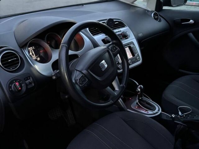 Сірий Сеат Altea XL, об'ємом двигуна 1.6 л та пробігом 333 тис. км за 7500 $, фото 4 на Automoto.ua