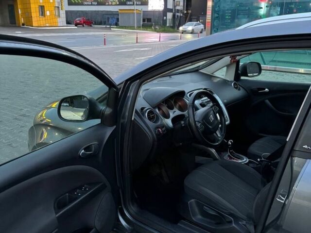 Сірий Сеат Altea XL, об'ємом двигуна 1.6 л та пробігом 333 тис. км за 7500 $, фото 3 на Automoto.ua