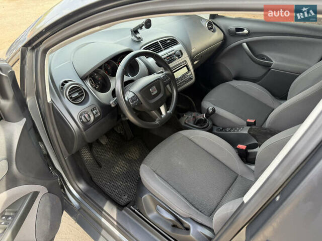 Серый Сеат Altea XL, объемом двигателя 1.6 л и пробегом 94 тыс. км за 11300 $, фото 11 на Automoto.ua