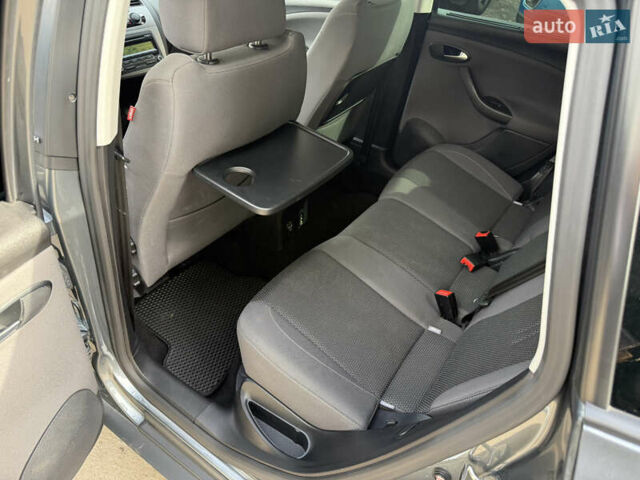 Серый Сеат Altea XL, объемом двигателя 1.6 л и пробегом 94 тыс. км за 11300 $, фото 12 на Automoto.ua