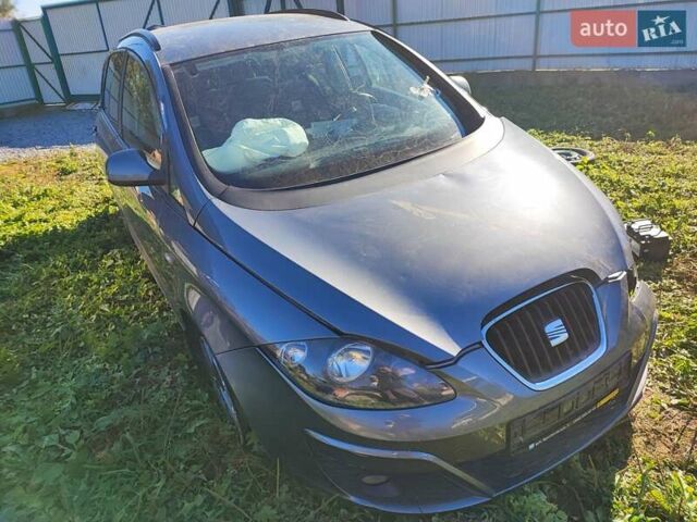 Сірий Сеат Altea XL, об'ємом двигуна 1.6 л та пробігом 107 тис. км за 2700 $, фото 1 на Automoto.ua