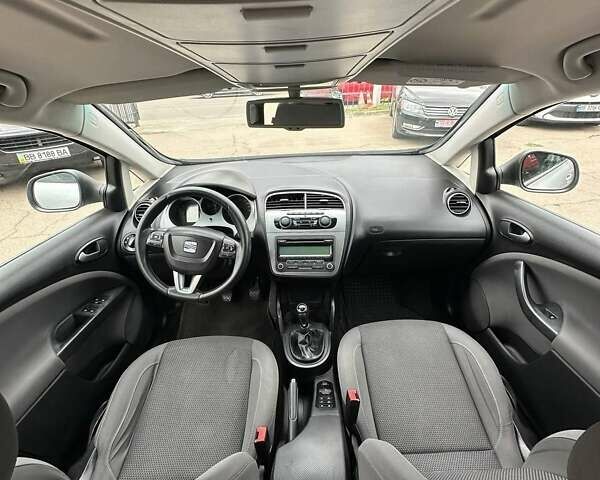 Серый Сеат Altea XL, объемом двигателя 1.6 л и пробегом 217 тыс. км за 6999 $, фото 2 на Automoto.ua