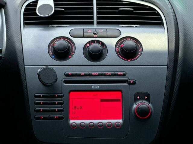 Серый Сеат Altea XL, объемом двигателя 1.6 л и пробегом 287 тыс. км за 6350 $, фото 14 на Automoto.ua