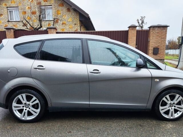 Серый Сеат Altea XL, объемом двигателя 2 л и пробегом 306 тыс. км за 2500 $, фото 4 на Automoto.ua