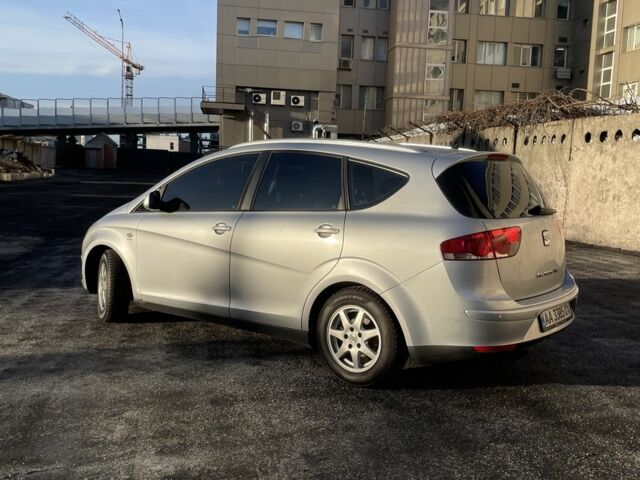 Сірий Сеат Altea XL, об'ємом двигуна 2 л та пробігом 229 тис. км за 5800 $, фото 1 на Automoto.ua