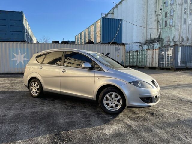 Сірий Сеат Altea XL, об'ємом двигуна 2 л та пробігом 229 тис. км за 5800 $, фото 3 на Automoto.ua
