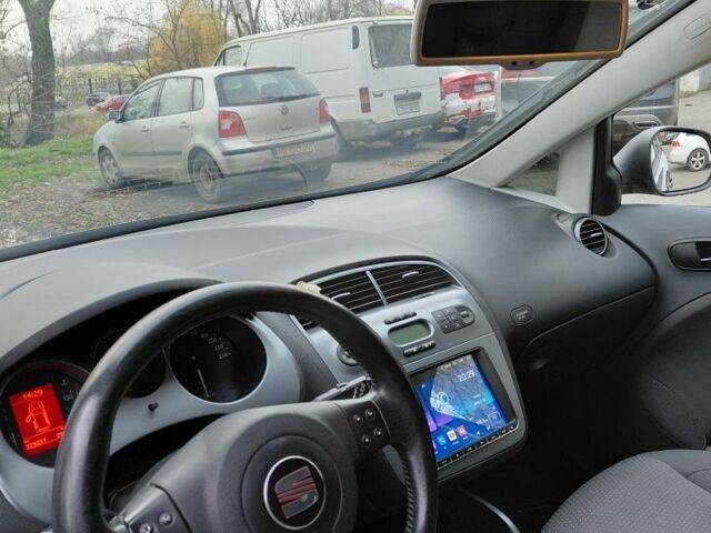 Серый Сеат Altea XL, объемом двигателя 2 л и пробегом 329 тыс. км за 6200 $, фото 7 на Automoto.ua