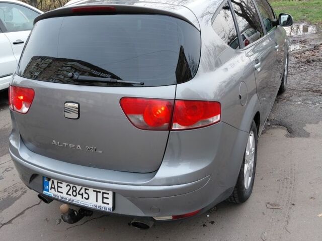 Серый Сеат Altea XL, объемом двигателя 2 л и пробегом 329 тыс. км за 6200 $, фото 2 на Automoto.ua