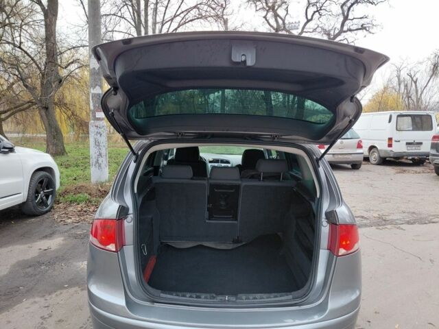 Серый Сеат Altea XL, объемом двигателя 2 л и пробегом 329 тыс. км за 6200 $, фото 5 на Automoto.ua