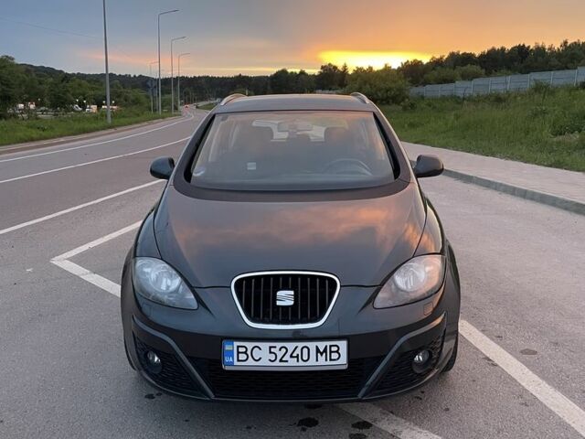 Серый Сеат Altea XL, объемом двигателя 0 л и пробегом 2 тыс. км за 7800 $, фото 2 на Automoto.ua