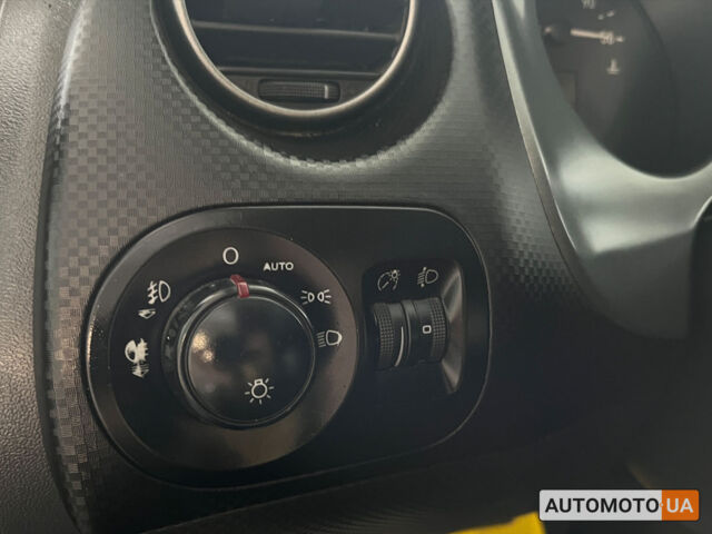 Синий Сеат Altea XL, объемом двигателя 2 л и пробегом 330 тыс. км за 6500 $, фото 19 на Automoto.ua