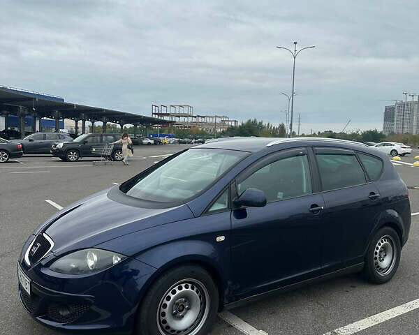 Синій Сеат Altea XL, об'ємом двигуна 1.9 л та пробігом 229 тис. км за 5800 $, фото 3 на Automoto.ua