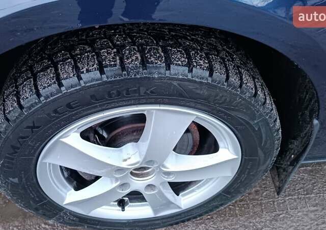 Синий Сеат Altea XL, объемом двигателя 1.9 л и пробегом 281 тыс. км за 5650 $, фото 92 на Automoto.ua