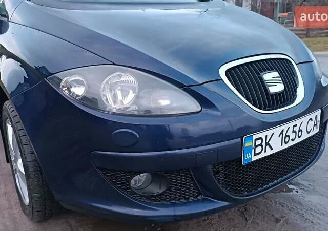 Синий Сеат Altea XL, объемом двигателя 1.9 л и пробегом 281 тыс. км за 5650 $, фото 25 на Automoto.ua