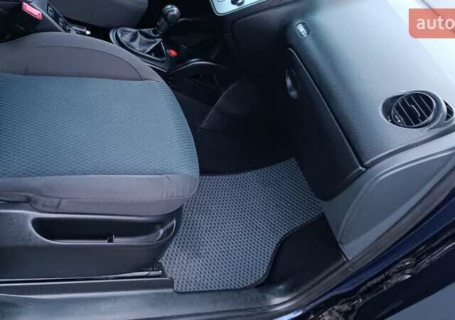 Синий Сеат Altea XL, объемом двигателя 1.9 л и пробегом 281 тыс. км за 5650 $, фото 45 на Automoto.ua