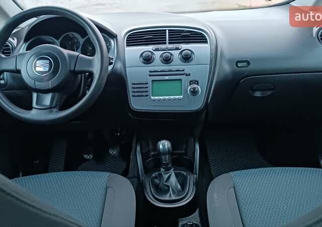 Синий Сеат Altea XL, объемом двигателя 1.9 л и пробегом 281 тыс. км за 5650 $, фото 60 на Automoto.ua