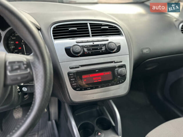Синий Сеат Altea XL, объемом двигателя 1.39 л и пробегом 212 тыс. км за 5700 $, фото 18 на Automoto.ua